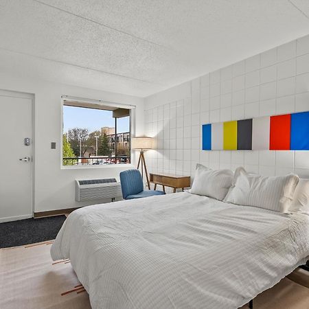 The Lindell Motor Lodge Cedar Falls Esterno foto